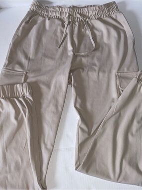Yogalicious Lux Aviator Joggers with Pockets Size Small Elastic Waistband Beige